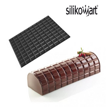 Charger l&#39;image dans la visionneuse de la galerie, Tapis Tablette au chocolat Décor Bûche en silicone - Silikomart
